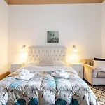 Elephant\'S Smile B&B
